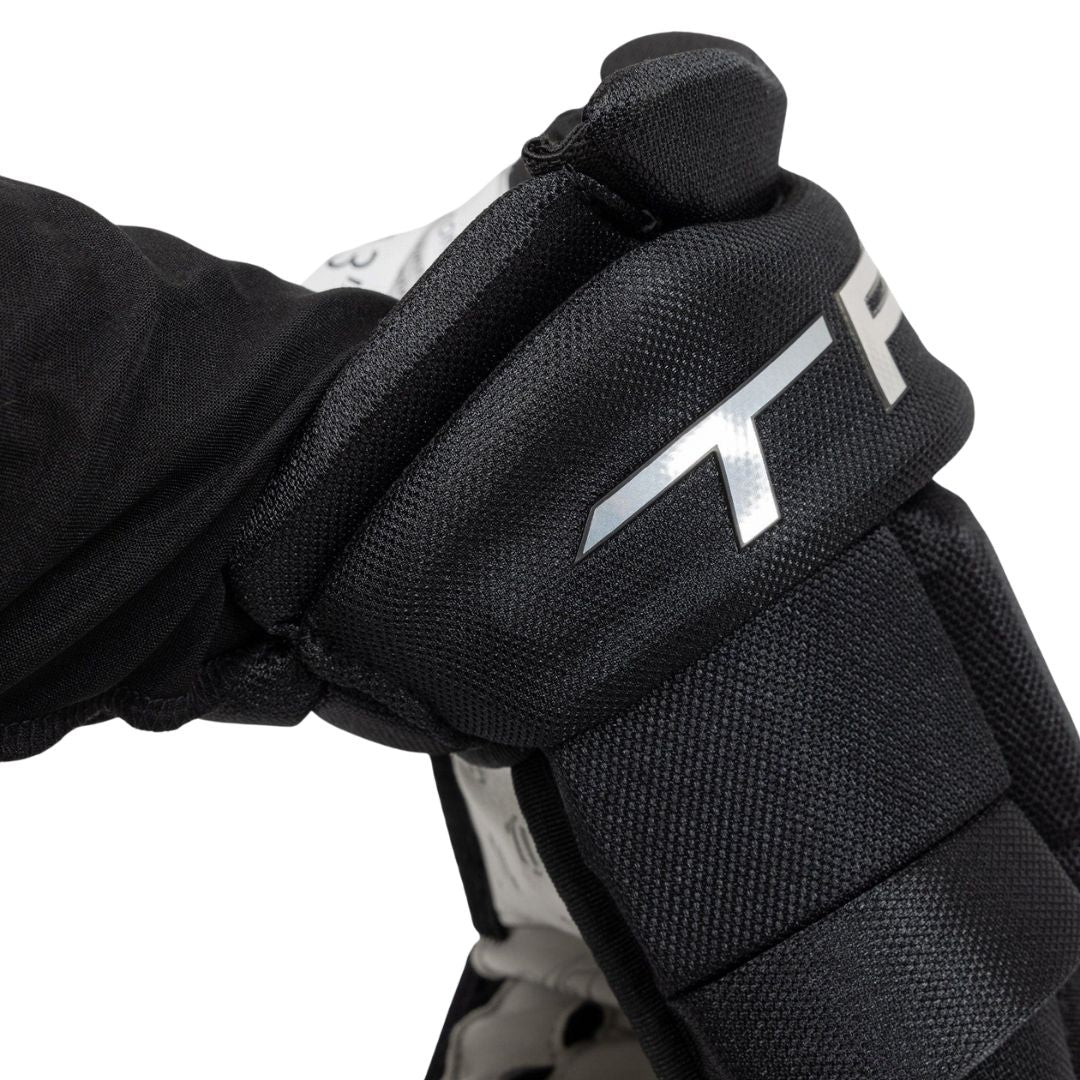 True Catalyst Lite Junior Hockey Gloves